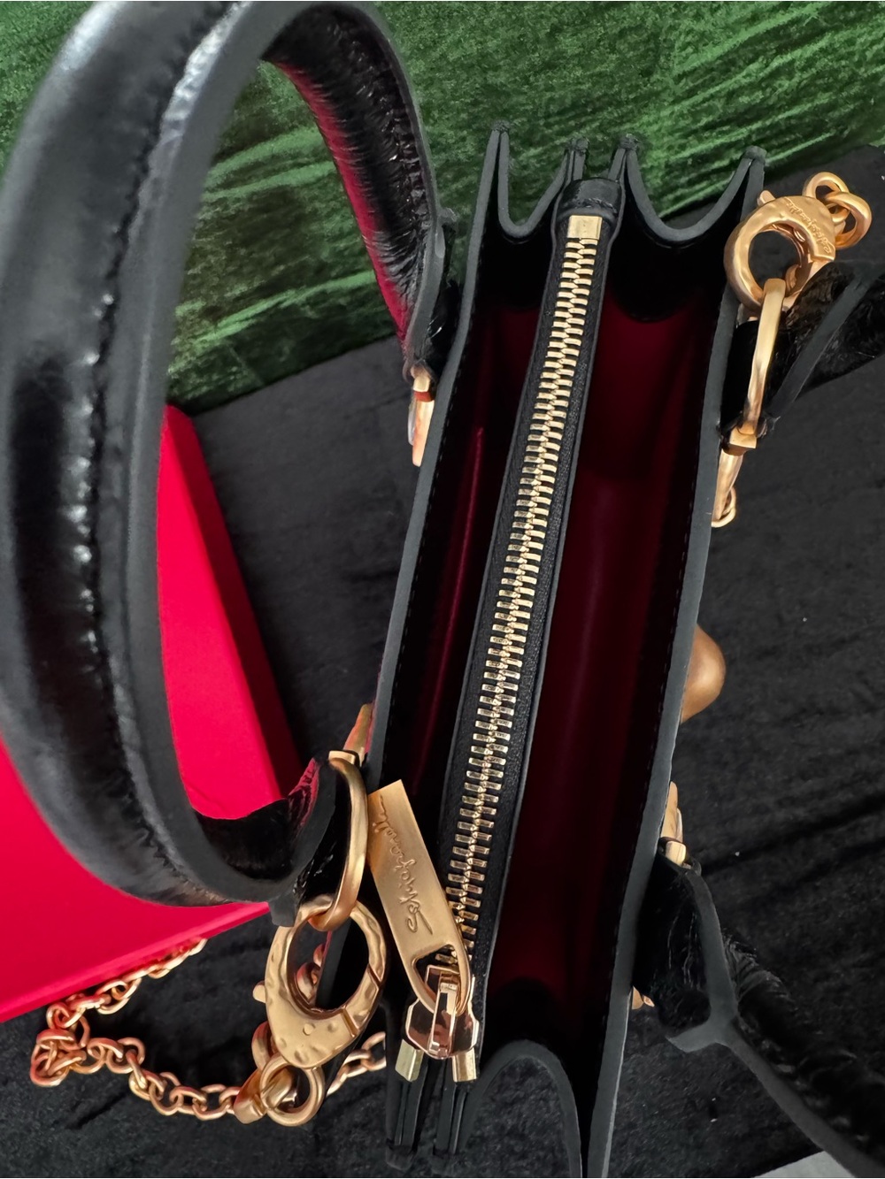 Schiaparelli inspired anatomy face Handbag - Picture 4 of 16